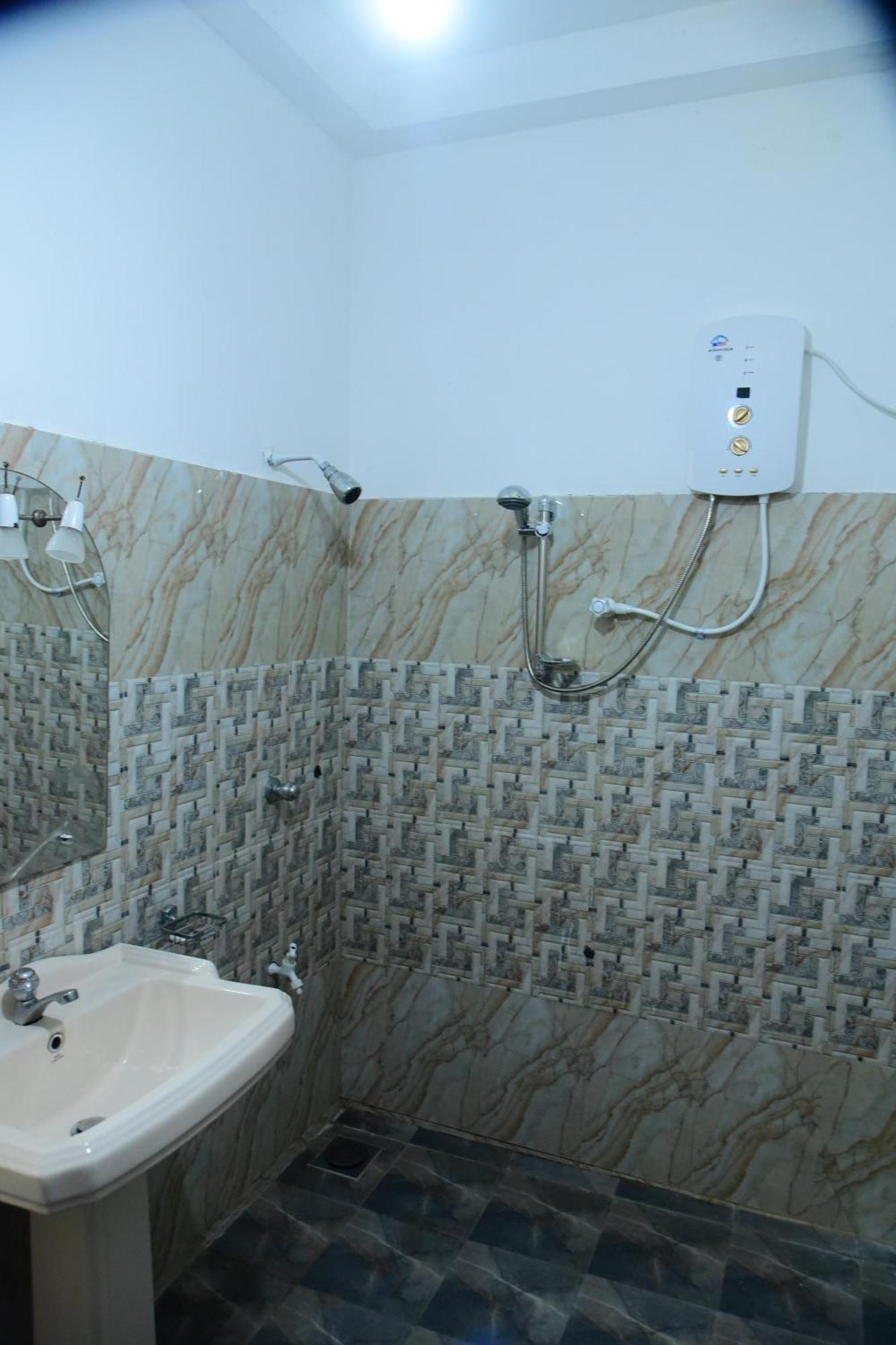 Sun Ground Villa Hikkaduwa Ngoại thất bức ảnh