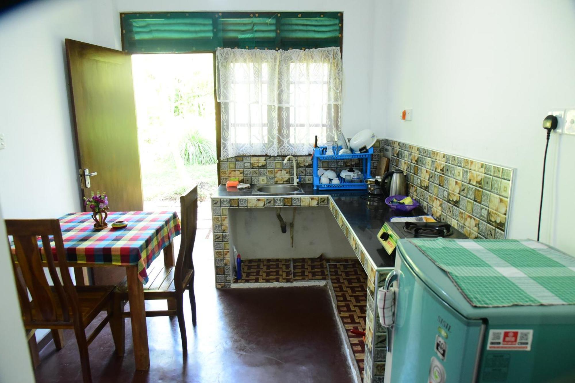 Sun Ground Villa Hikkaduwa Ngoại thất bức ảnh